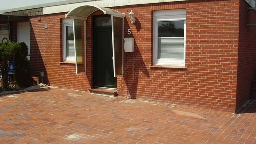 Bungalow für 5 Personen, mit Terrasse und Garten in Dornumersiel