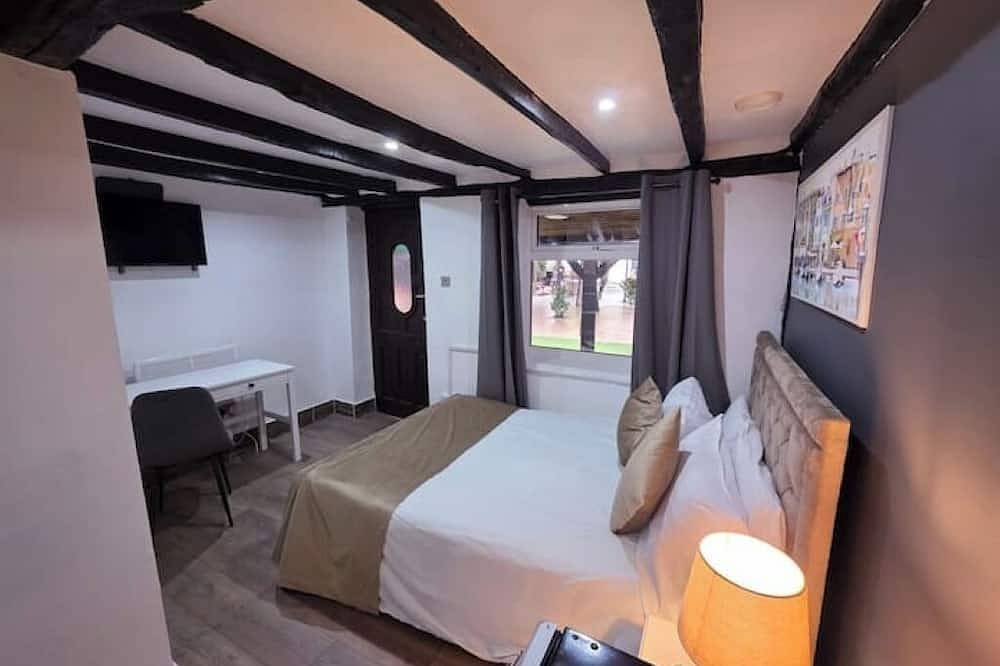 Courtyard Lodge | Room 1 Stay in Central Bedfordshire