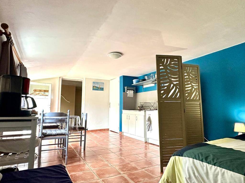 Appartement entier, Studio cozy avec jardin privé in Loscouët-sur-Meu, Région de Dinan