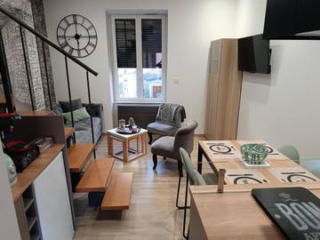 Gîte pour 6 personnes, avec terrasse dans Le Mayet-de-Montagne