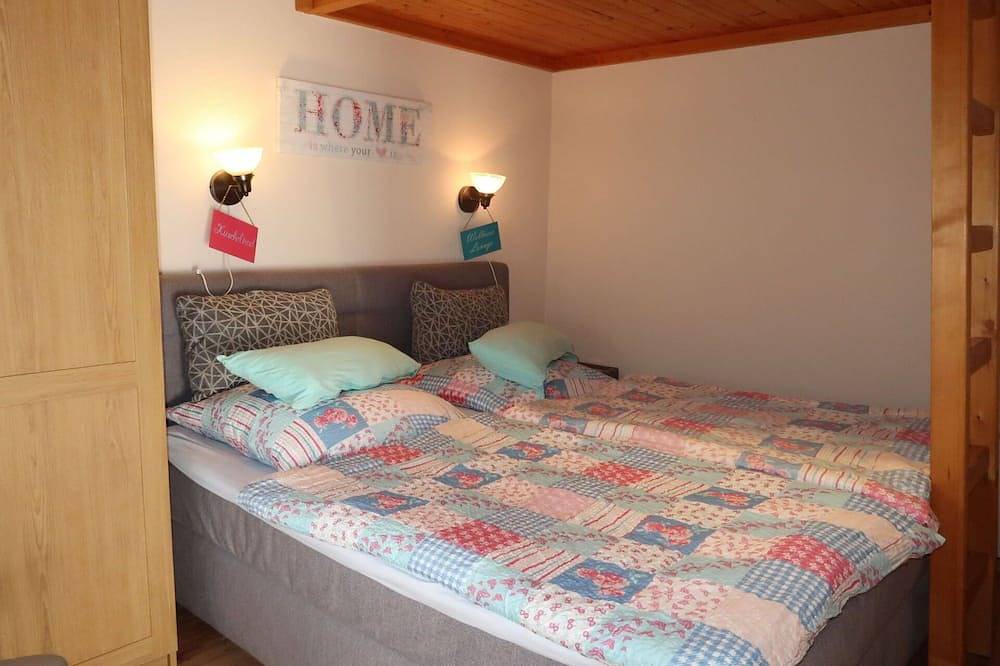 Herrliche Wohnung in einem Ferienhaus für 2 Leute mit Pool, Tv, Terrasse und Haustiere erlaubt in Machtlos, Ronshausen