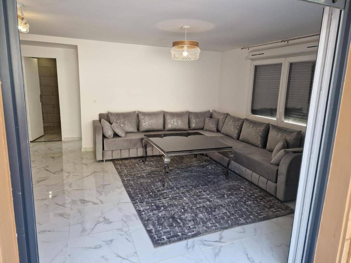 Appartement entier, Maison familiale in Pierrefitte-sur-Seine, Seine-Saint-Denis