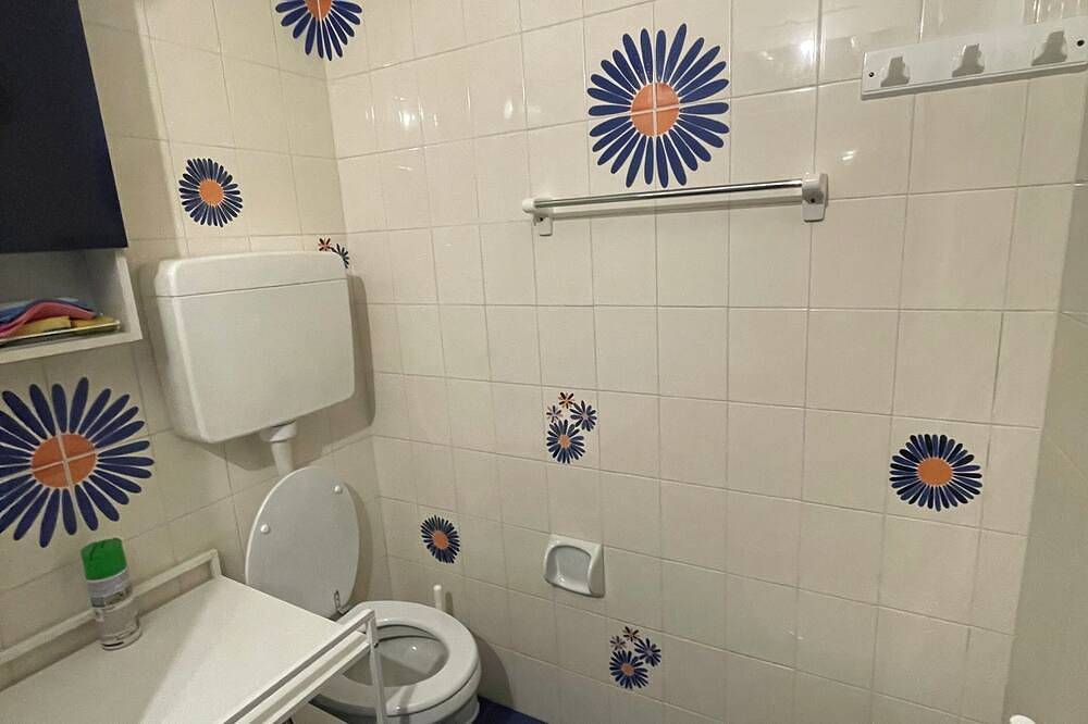 Entire apartment, Nido Alpino - One Bedroom Apartment, Sleeps 4 in Ponte di Legno, Parco Regionale dell'Adamello