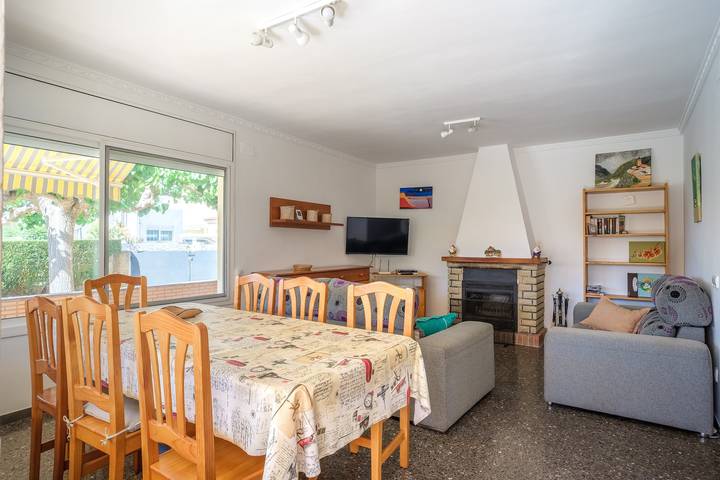 Casa de vacaciones "El Refugi" con piscina privada, terraza y Wi-Fi in Zona Triador, Vinaroz