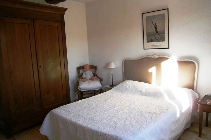 Location de vacances pour 6 personnes, avec jardin et terrasse à Rochefort-du-Gard - 4