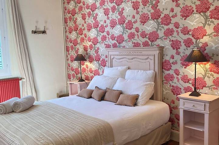 Chambre d’hôte pour 2 personnes, avec piscine