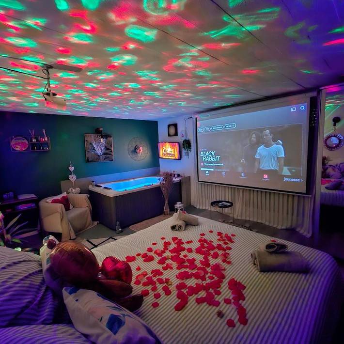 Appartement de vacances pour 2 personnes, avec piscine ainsi que jacuzzi et jardin