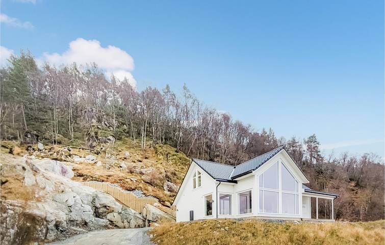 Ferienhaus für 10 Personen, mit Terrasse und Garten in Etne - 2
