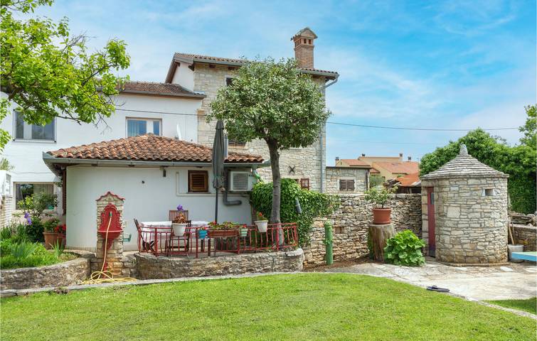 Ferienhaus für 3 Personen, mit Terrasse in Kanfanar