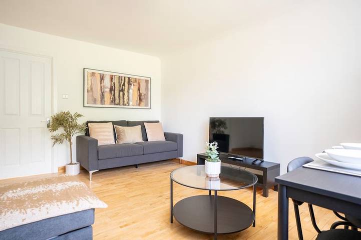Vacation rental for 8 people, with pets in Livingston