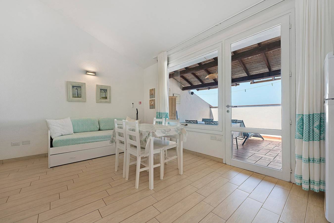 Ferienhaus 'Love Sant'elmo' mit Meerblick, Wi-Fi und Klimaanlage in Sant'Elmo, Castiadas