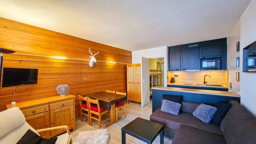 Location de vacances pour 4 personnes, avec balcon et balcon/terrasse dans Les Carroz