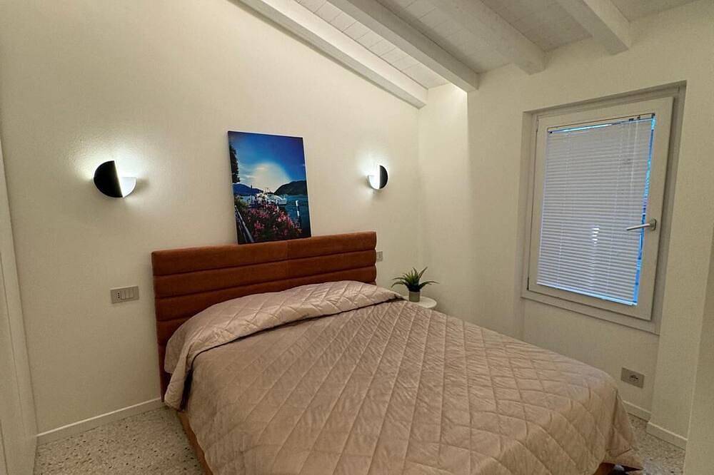 Ganze Wohnung, Tosini's Home - Emma Suite in Sale Marasino, Iseosee