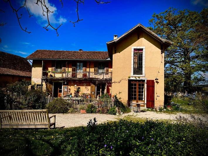 Location de vacances pour 2 personnes, avec jardin et vue dans Castaignos-Souslens - 3