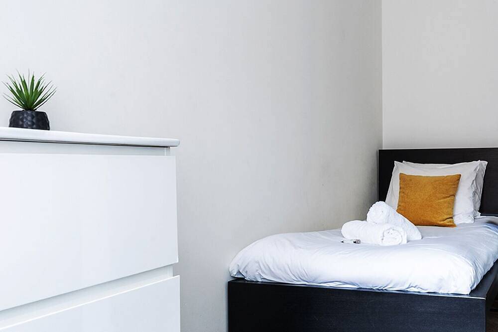 Geheel appartement, Privé-eenpersoonskamer, ideaal gelegen nabij Tilburg's beste hotspots. in Tilburg, Noord-Brabant