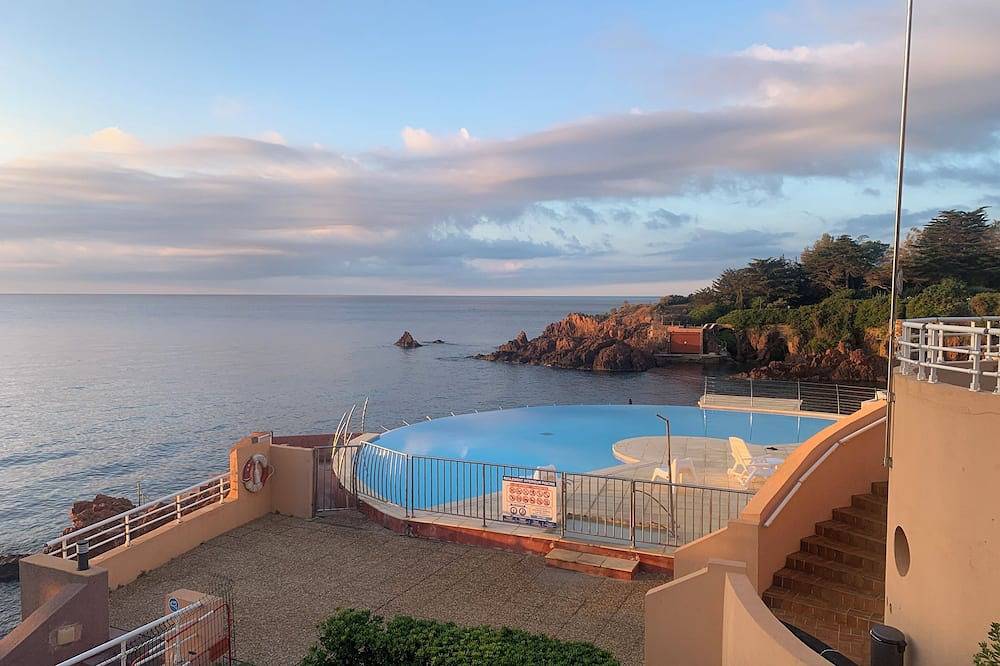 Geheel appartement, Garden level sea view heated swimming pool air conditioning in Le Trayas, Saint-Raphaël