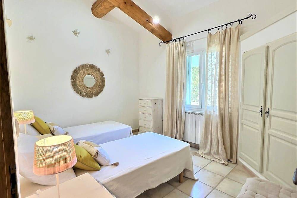 In Provence, tegenover Luberon, Een Kleine Hoek Van Paradijs, Privé Villa Voor 6 Pers in Cabrières-d'Avignon, Parc naturel régional du Luberon