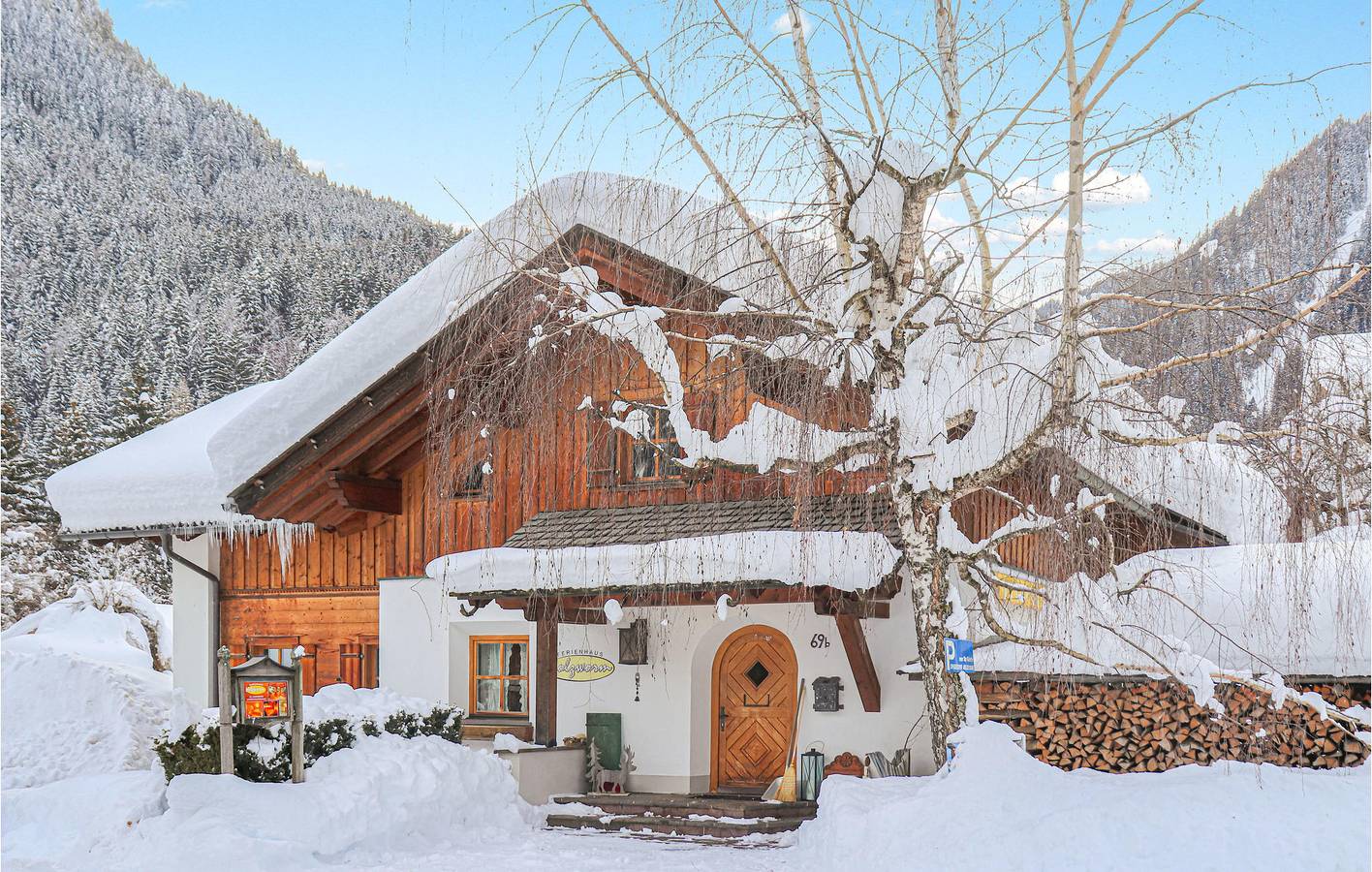 Bergblick-Apartment mit Sauna & Terrasse in Sankt Gallenkirch (Stadt), Sankt Gallenkirch