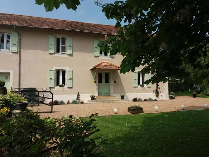 Chambre d’hôte pour 2 personnes, avec Terrasse et Jardin ainsi que Piscine et Vue