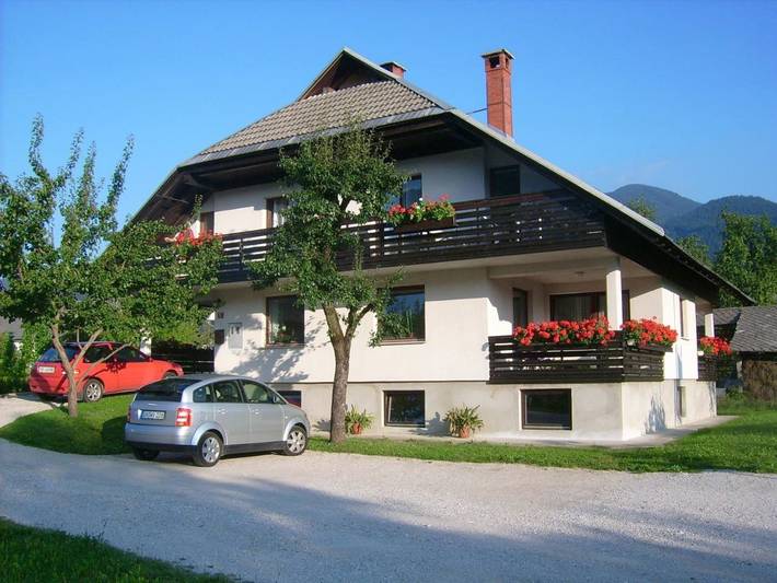 Gîte pour 2 personnes, avec vue et jardin dans Bohinjska Bistrica