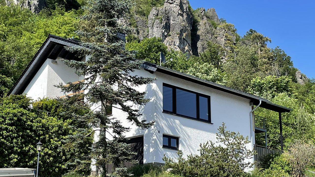 Geheel vakantieappartement, Vakantieappartement voor 5 personen met balkon in Gerolstein, Vulkaan-Eifel