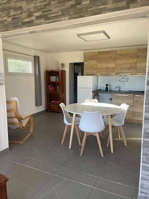 One-Bedroom House in Aix-en-Provence, Mittelmeerküste (Frankreich)