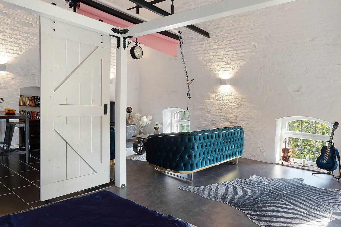 Ganze Wohnung, Business Loft mit Parkplatz - Nähe Industrie, Magdeburg in Haldensleben, Börde