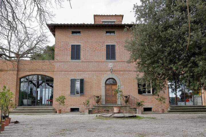 Location de vacances pour 3 personnes, avec piscine ainsi que jardin et jacuzzi à Sinalunga - 4