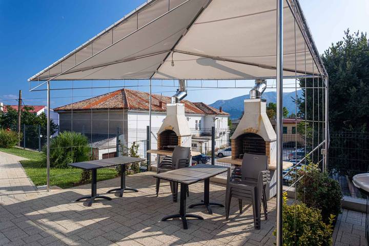 Appartement de vacances entier, Appartement de vacances avec climatisation et terrasse in Vela plaža, Baška