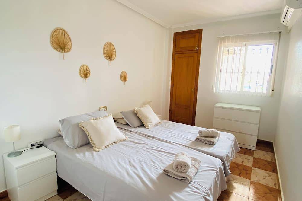 Ganze Wohnung, La Zénia, Orihuela costa. Appart 4-5personnes. Close to all amenities! in Colinas de la Zenia, Orihuela