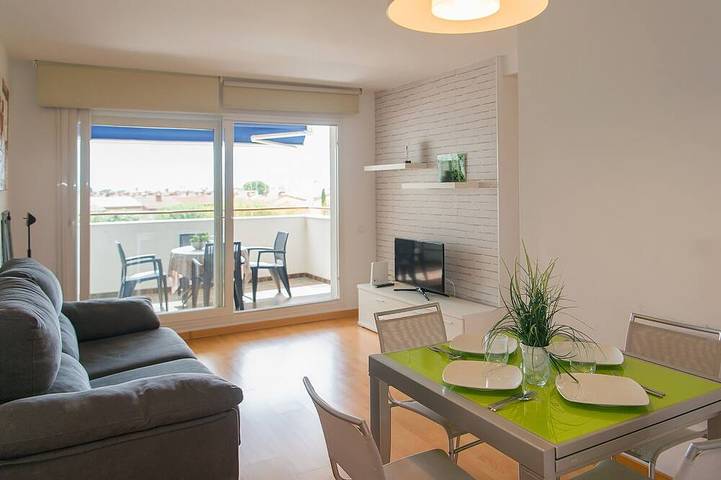 Hütte für 4 Personen, mit Terrasse und Pool in Roses