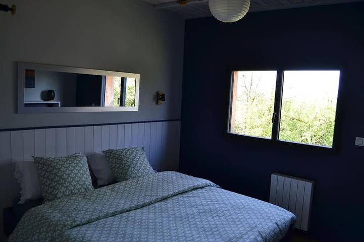 Gîte pour 4 personnes, avec jacuzzi ainsi que jardin et terrasse à Esclauzels - 3