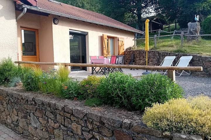 Location de vacances pour 6 personnes, avec Jardin dans Affoux