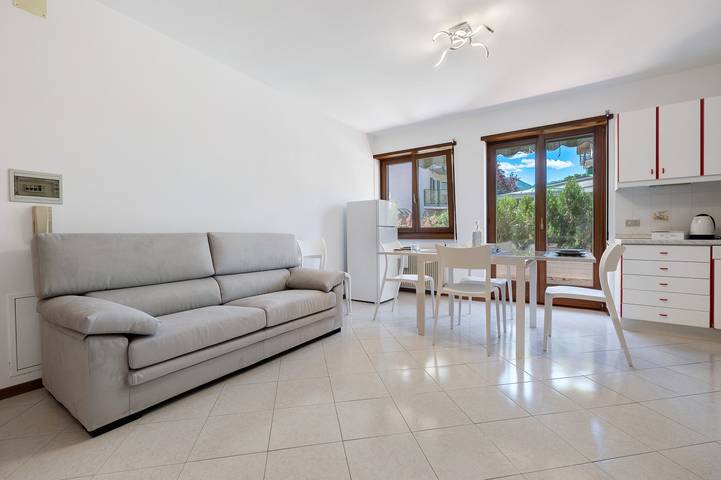 Appartamento per 5 persone, con balcone a Comano Terme