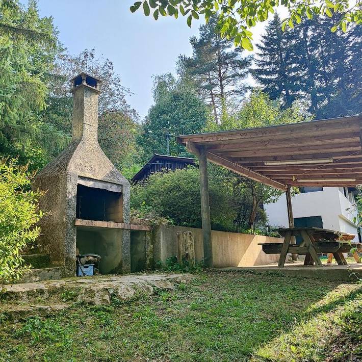 Gîte pour 7 personnes, avec jardin et vue sur le lac ainsi que vue et terrasse à Anglès (Tarn) - 4