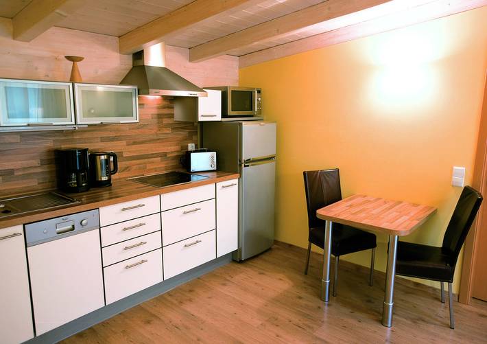 Ferienwohnung für 3 Personen, mit Garten und Balkon, kinderfreundlich in Kandel - 4