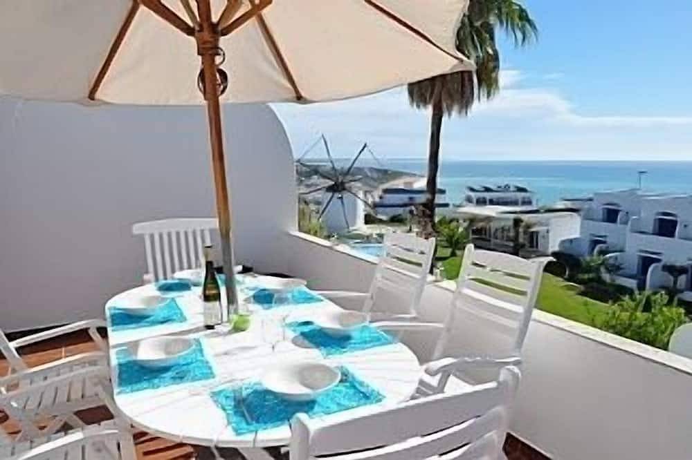 Apartamento entero, Fantástico apartamento ático espacioso con impresionantes vistas al mar. in Albufeira, Distrito de Faro