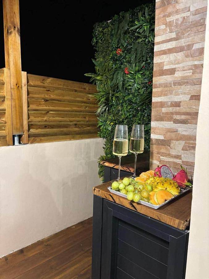 Location de vacances pour 3 personnes, avec piscine ainsi que jacuzzi et terrasse à Le Tampon (Réunion) - 3