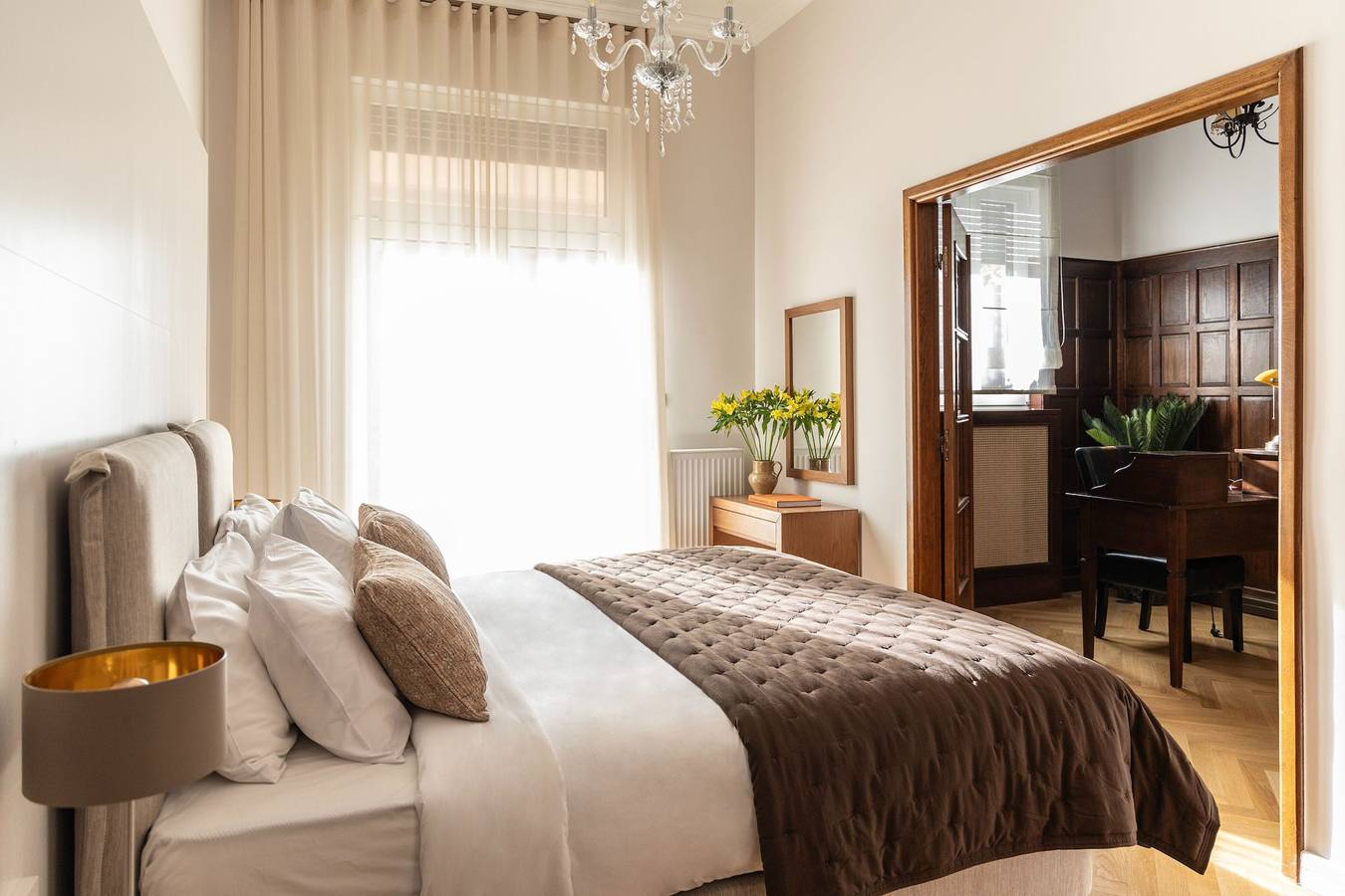 Entire apartment, Kolonaki Chic Haven - A Downtown Retreat in Central Section of Athens, Athens