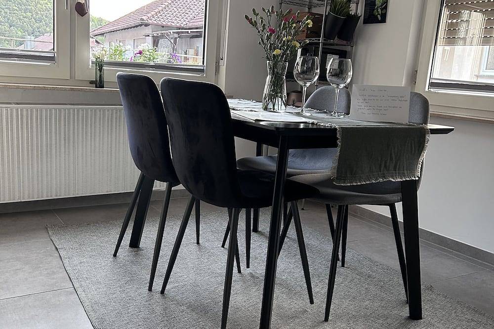 Ganze Wohnung, Gemütliche Ferienwohnung am Waldrand von Dörrenbach mit nahgelegenen Wanderwegen in Dörrenbach, Südliche Weinstraße