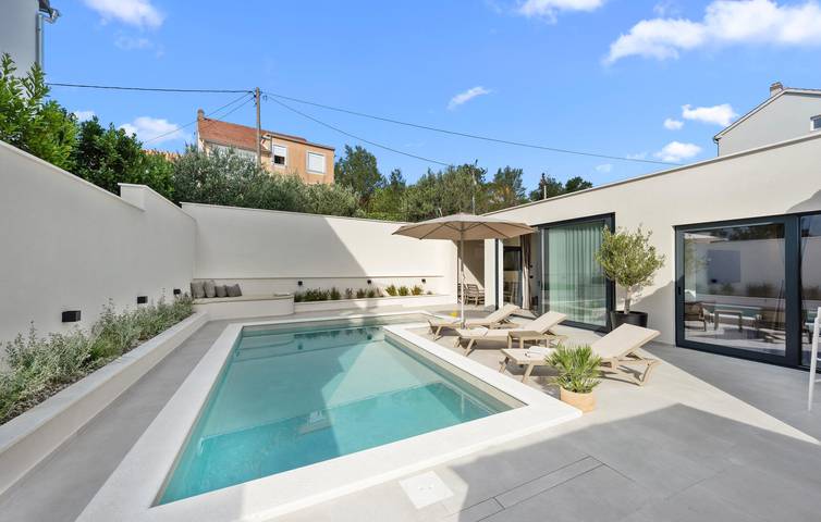 Ferienhaus für 6 Personen in Sibenik