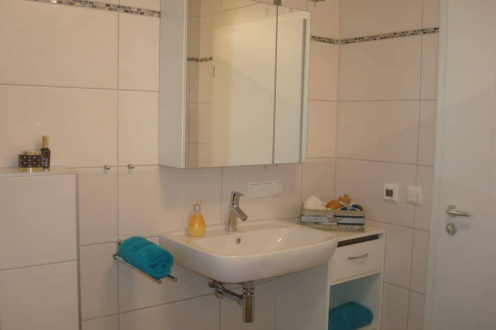 Ganze Wohnung, Gemütliche Ferienwohnung (70qm) mit großem Garten in Großeibstadt, Rhön-Bayern