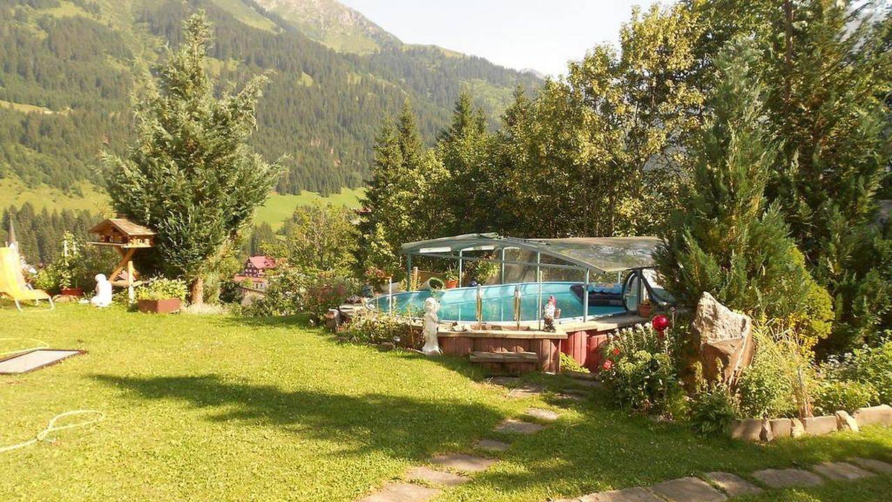 Geheel vakantieappartement, Vakantieappartement voor 4 personen met sauna in Hirschegg Kleinwalsertal, Mittelberg