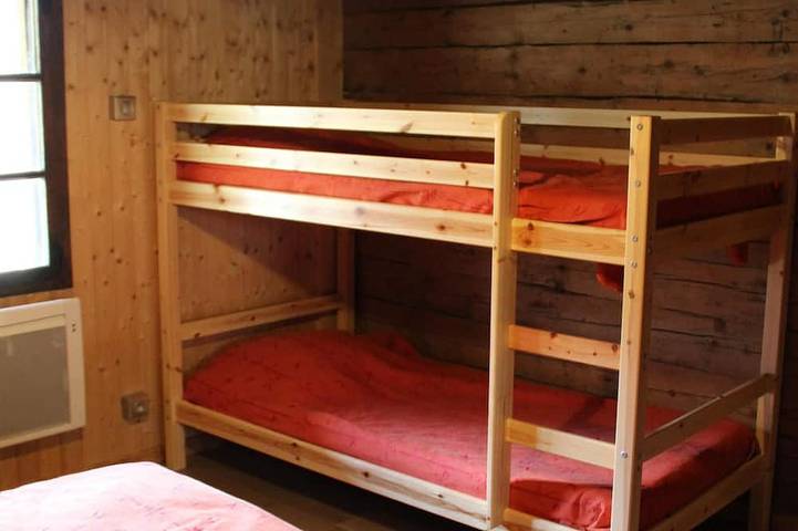 Gîte pour 8 personnes, avec jardin et balcon à Le Petit-Bornand-les-Glières - 4