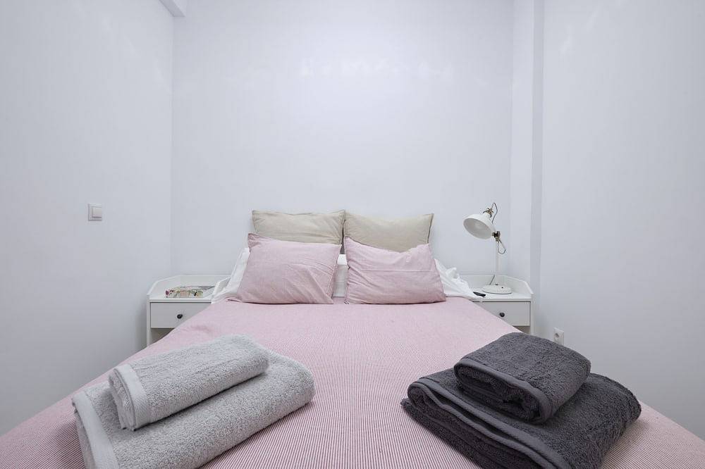 Apartamento entero, Apartamento reformado, Atocha, Wifii, A/C, Smart Tv in Arganzuela, Madrid