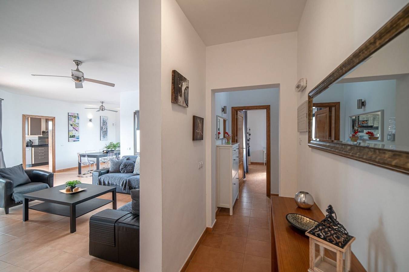 Vacation Villa 'Palmera' with Mountain View, Private Pool and Wi-Fi in Playa Blanca, Yaiza