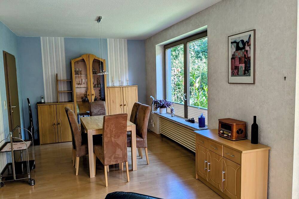 Ganze Wohnung, Fewo Herkulesblick - Ruhige Ferienwohnung mit viel Platz, Garten und Terrasse in Melsungen, Schwalm-Eder-Kreis