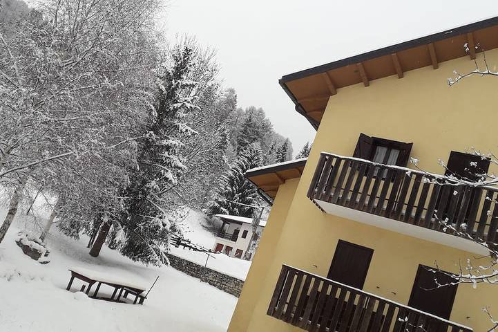 Ferienwohnung für 4 Personen, mit Garten und Balkon
