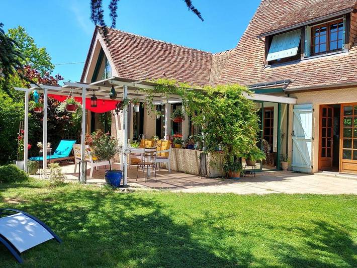 Chambre d’hôte pour 2 personnes, avec vue et terrasse ainsi que piscine et jardin dans la Sarthe - 4