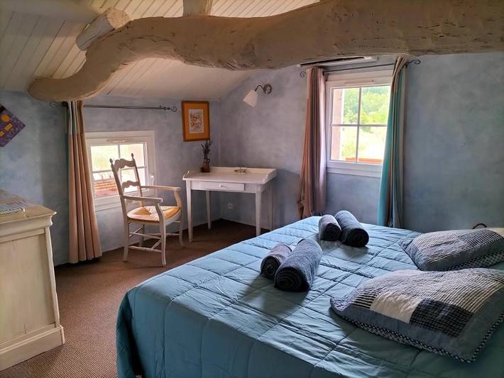 Location de vacances pour 2 personnes, avec vue ainsi que piscine et jardin à Saint-André-d'Olérargues - 3